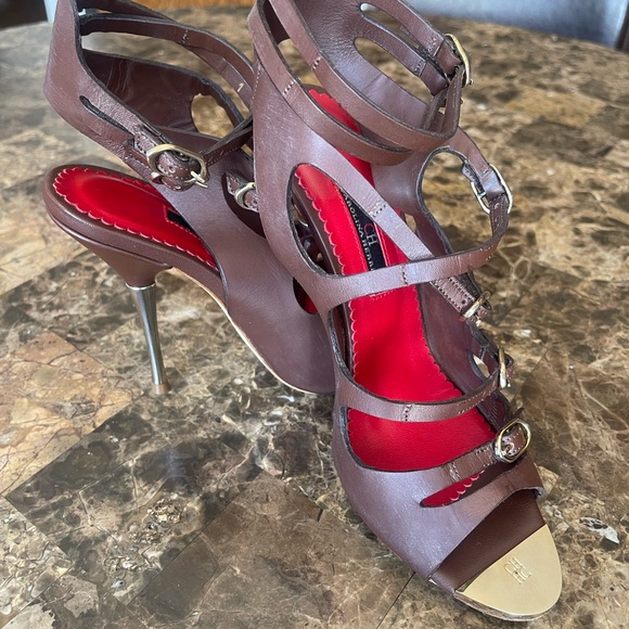 CH" Carolina Herrera" Brown Leather Strappy Sandals-Size 37 Good Condition - Picture 1 of 15